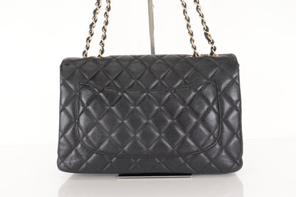 Chanel Matelassé con catena – Caviar, serie 21