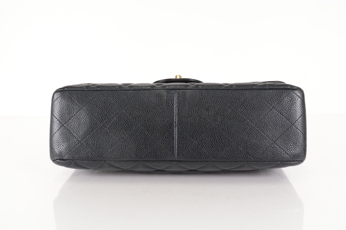 Chanel Matelassé con catena – Caviar, serie 21